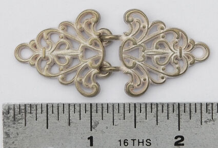 Frosted Brass Tone Trivoli Clasp