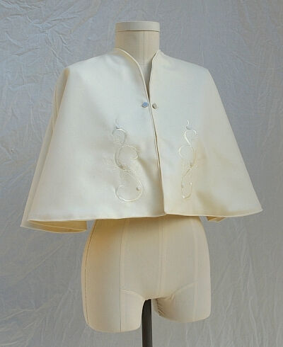 Ivory Embroidered White Wool Short Cape